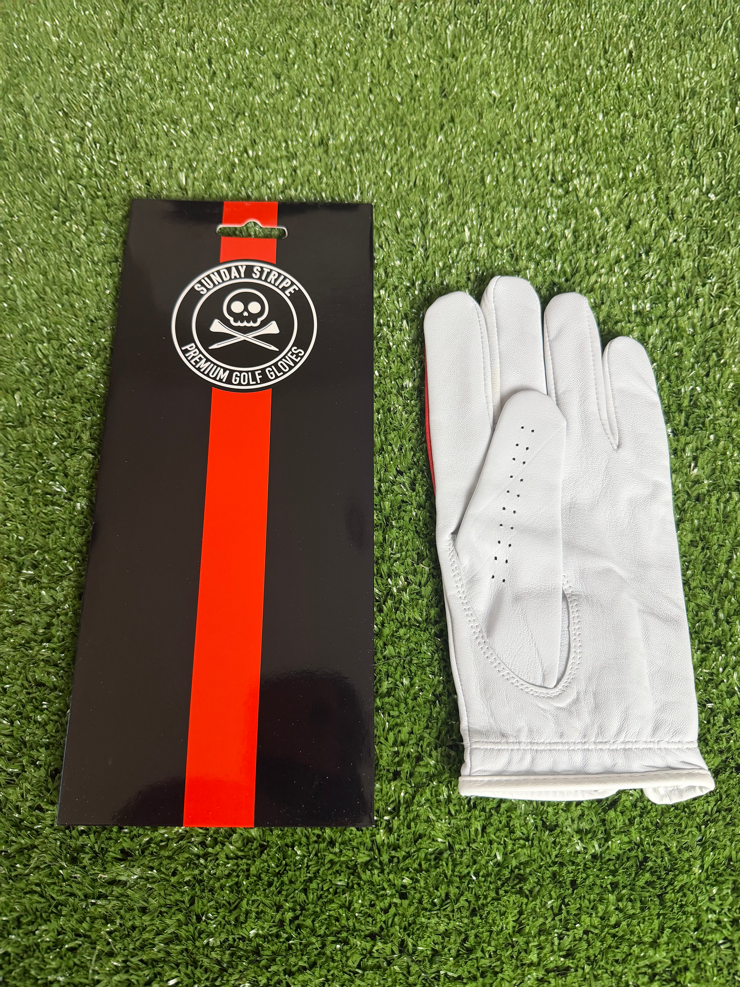 Sunday Stripe "Skull & Tees" Golf Glove
